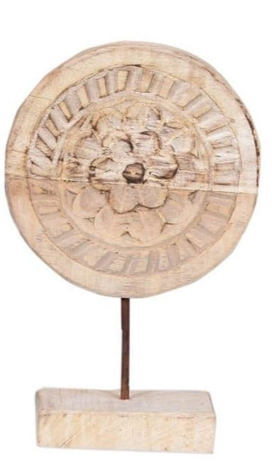 Decorative wooden wedges - various models