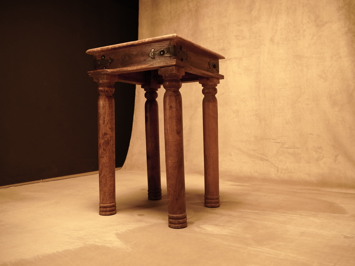Pedestal de madera de mango estilo rústico 2