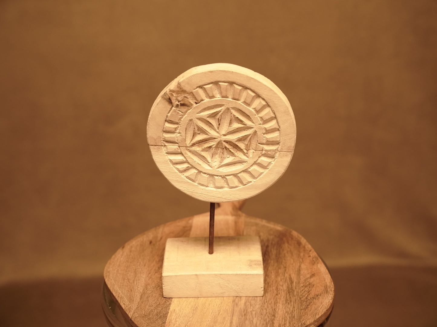 Decorative wooden wedges - various models