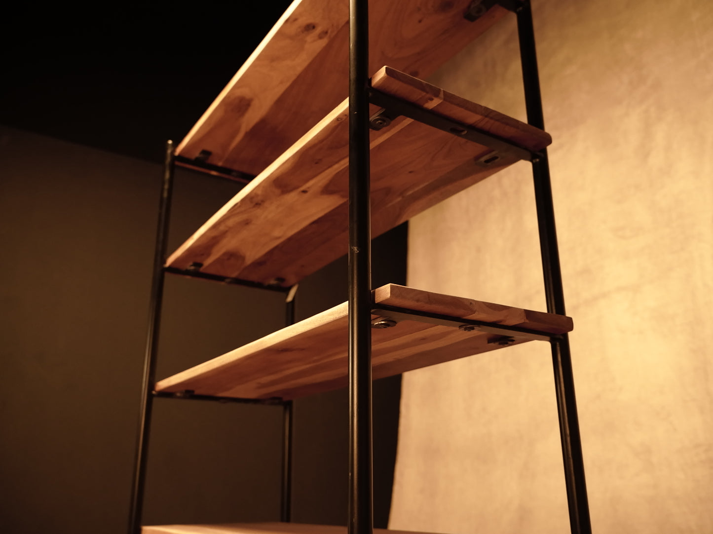 Industrial style mango wood shelving unit no. 112