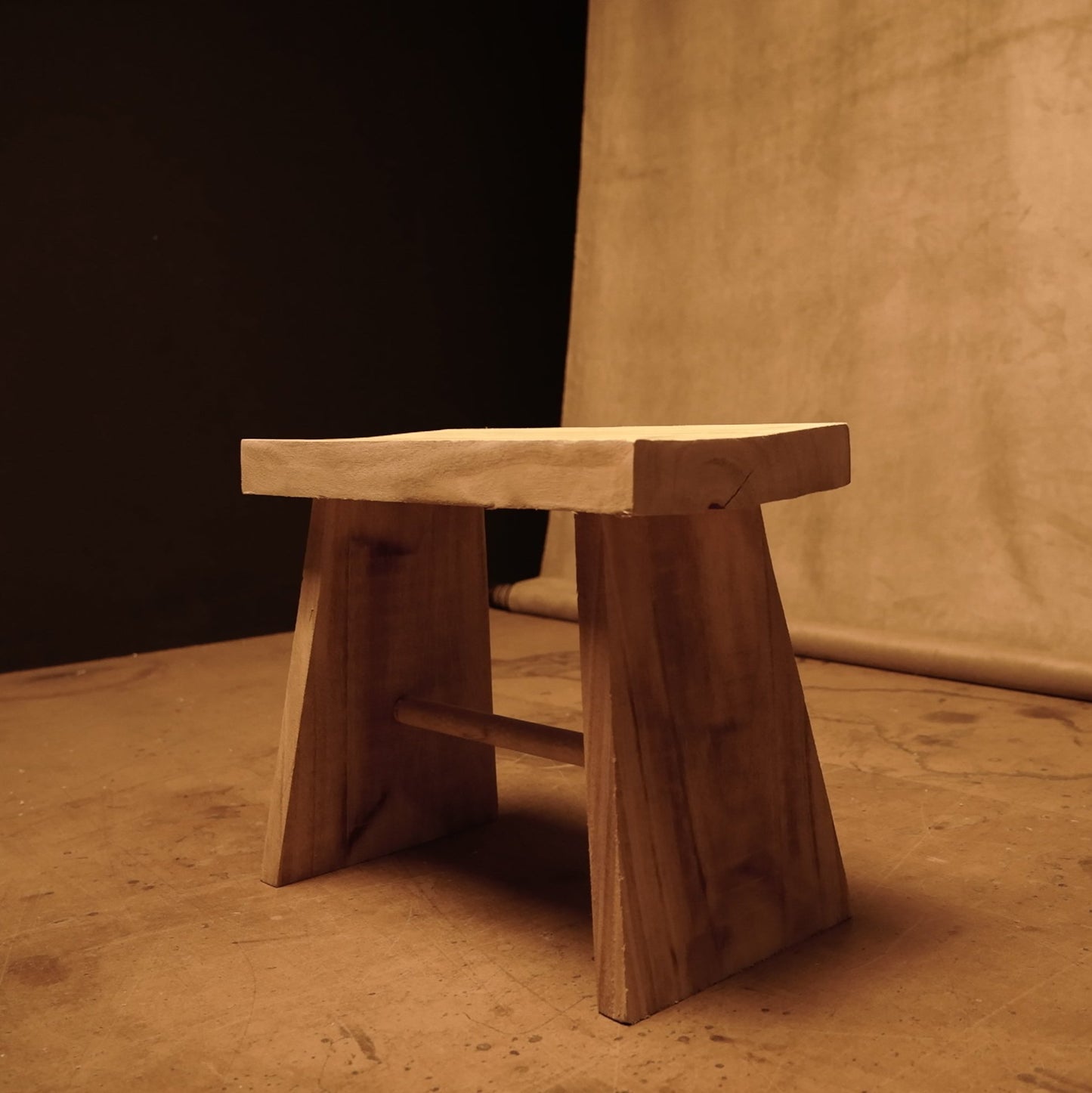Taburete de Madera de Paulownia - Estilo Rústico Natural
