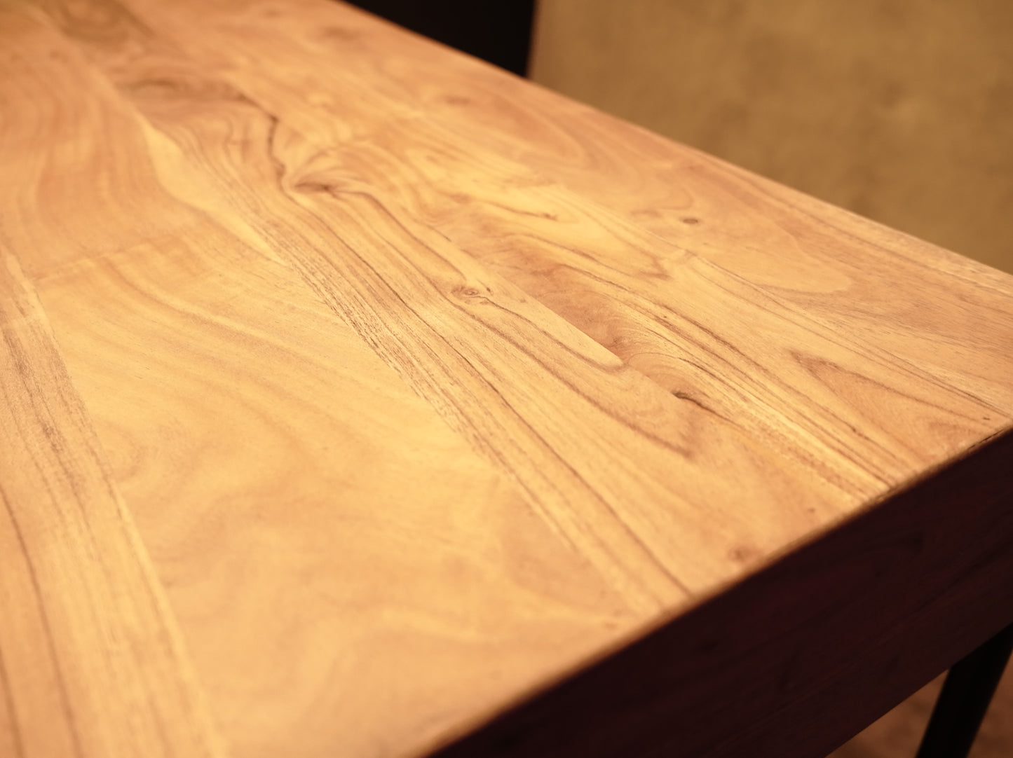 Desk table no. 70