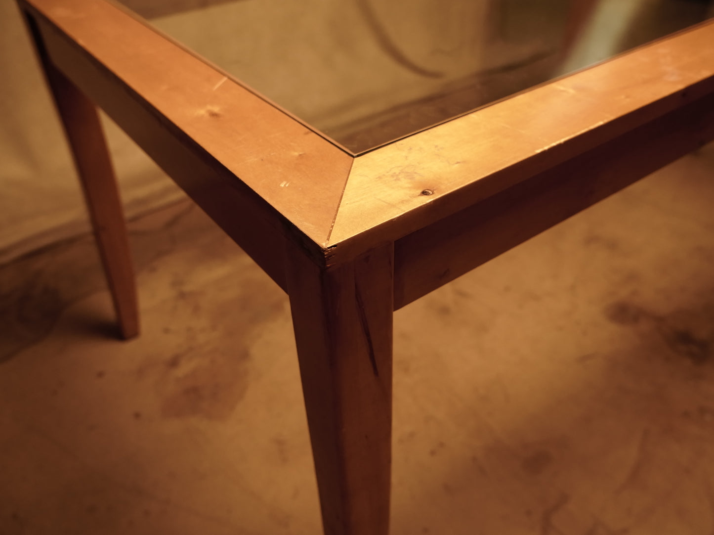 Mesa de madera clara con cristal estilo rústico 90x150