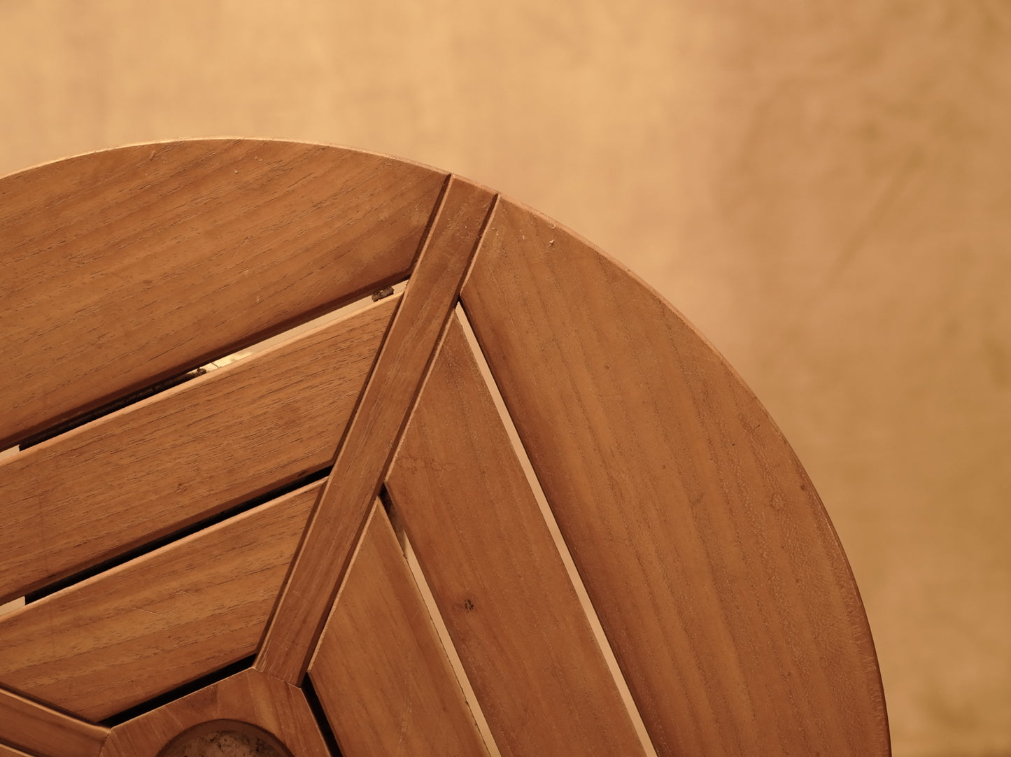 Round teak wood board 60cm – Natural rustic style