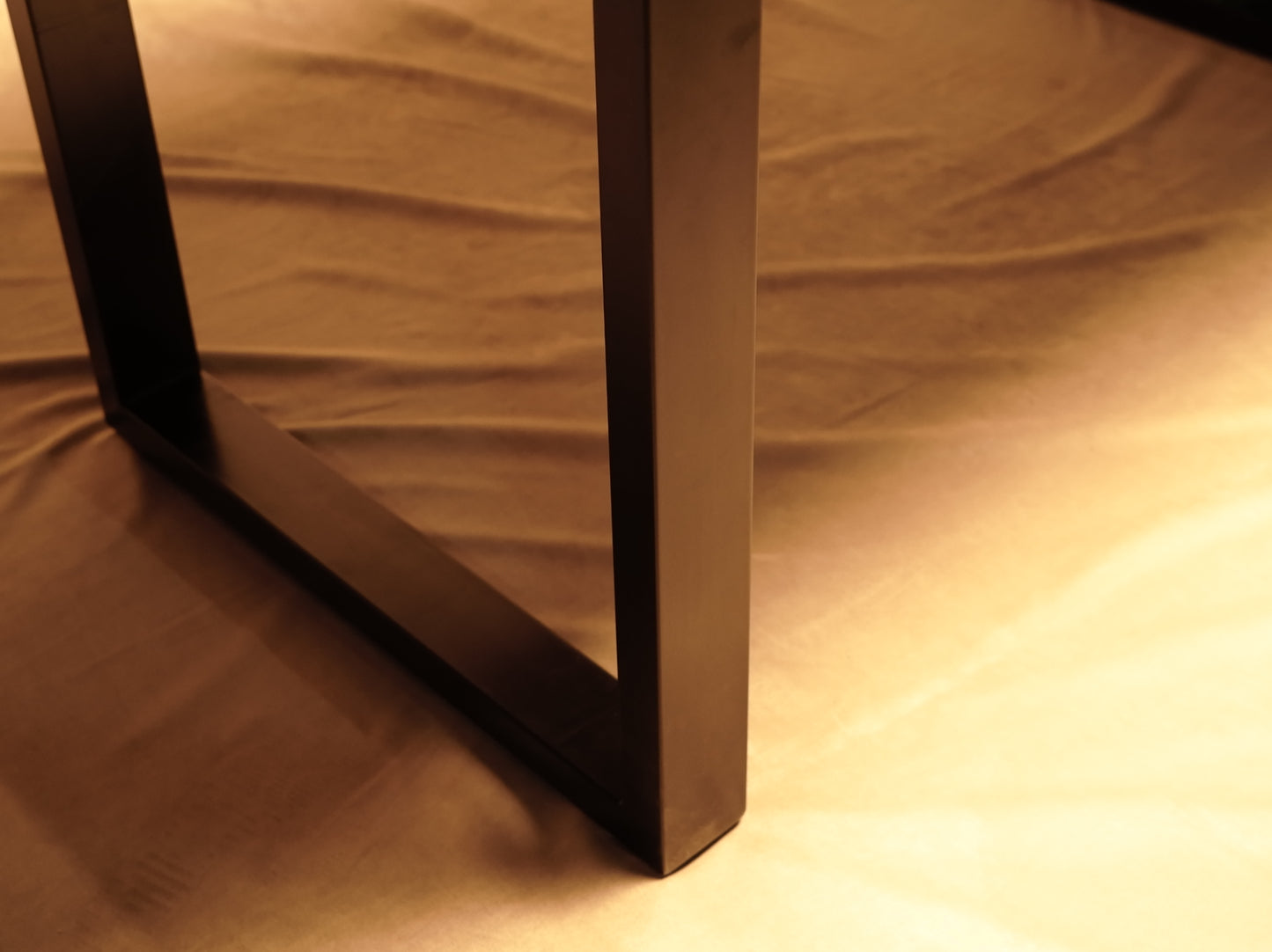 Rustic Dining Table in Natural Wood with Iron Legs
