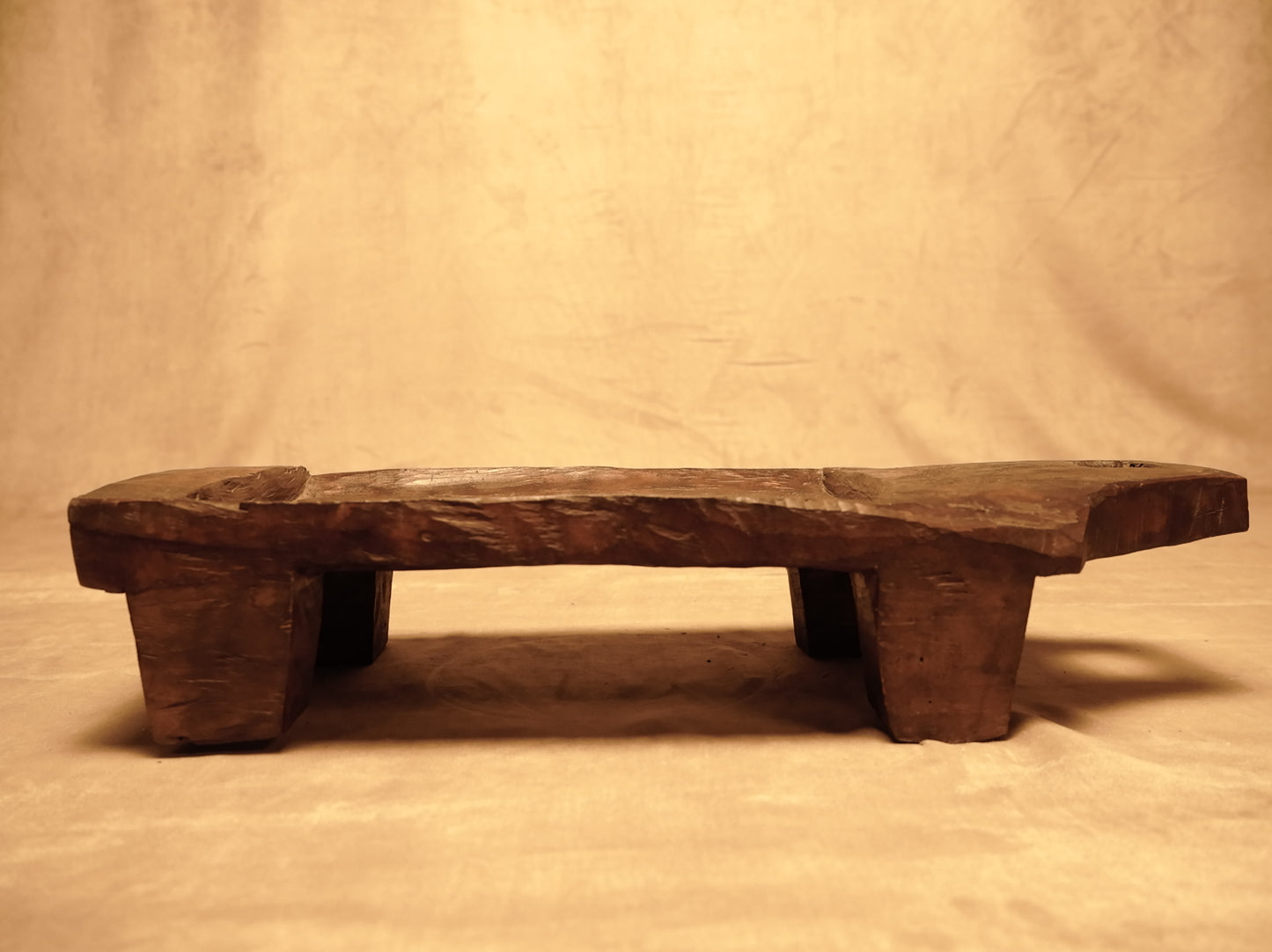 Tabla Esculpida Naga - Madera Rústica