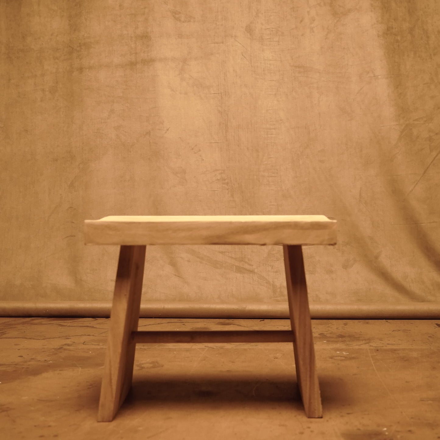 Taburete de Madera de Paulownia - Estilo Rústico Natural