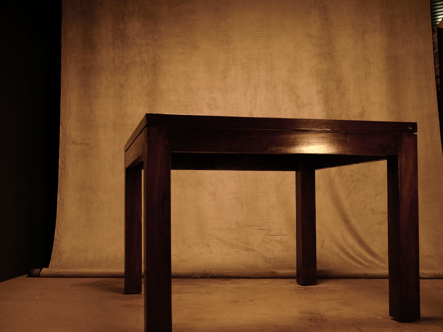 Mesa de Teca premium con cristal