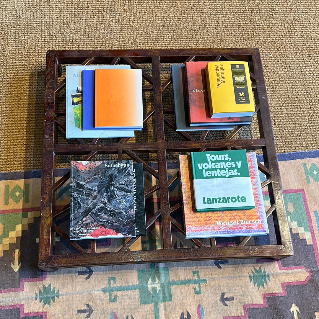 Antiker orientalischer Couchtisch aus lackiertem Ulmenholz