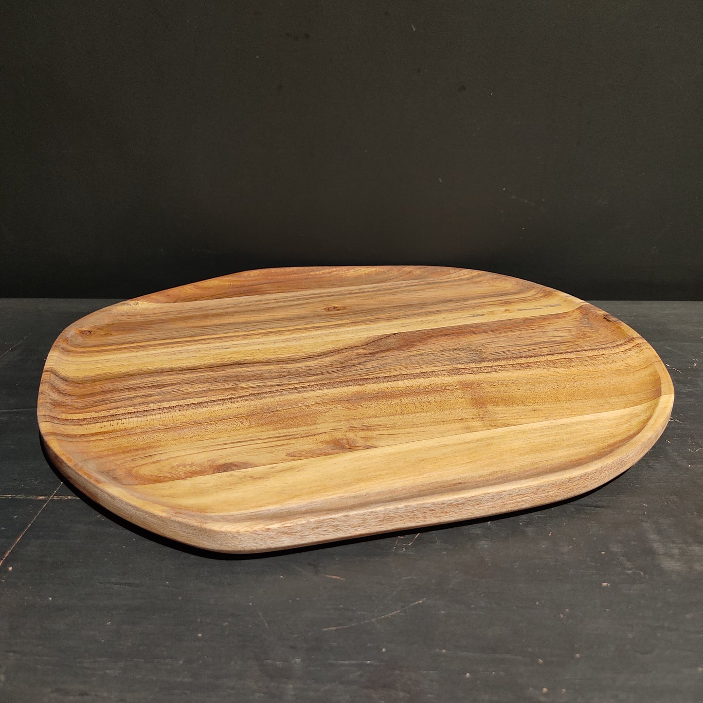 Platte aus nachhaltigem Akazienholz FSC num. 96