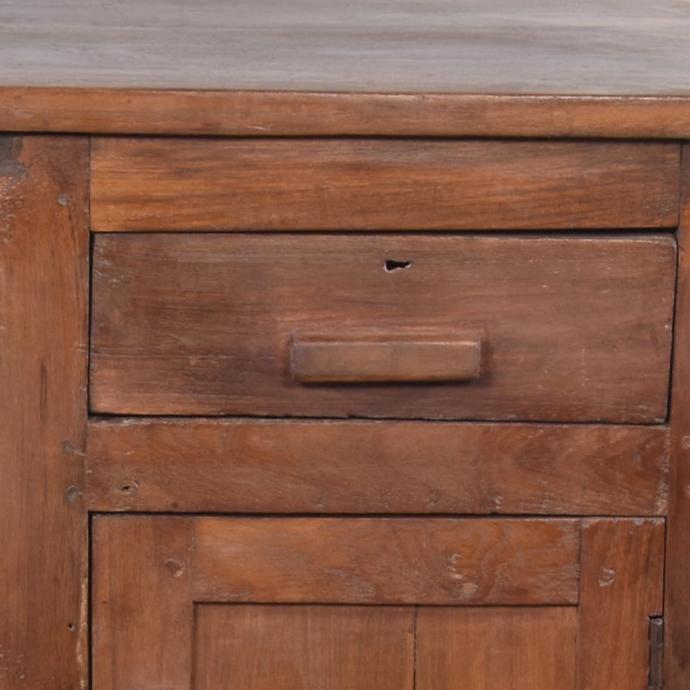 Desk no. 49