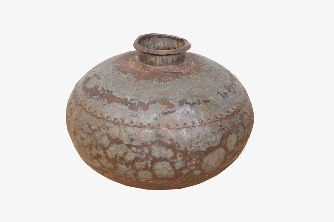 Iron jug 30cm no. 139