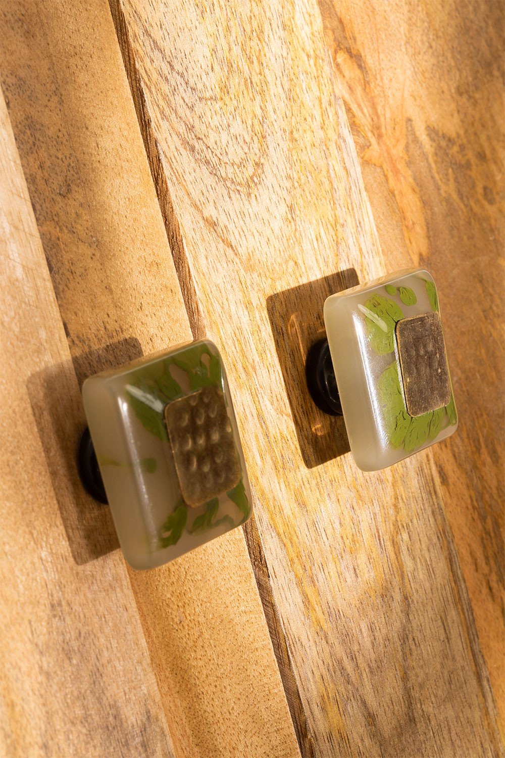 Handles no. 82