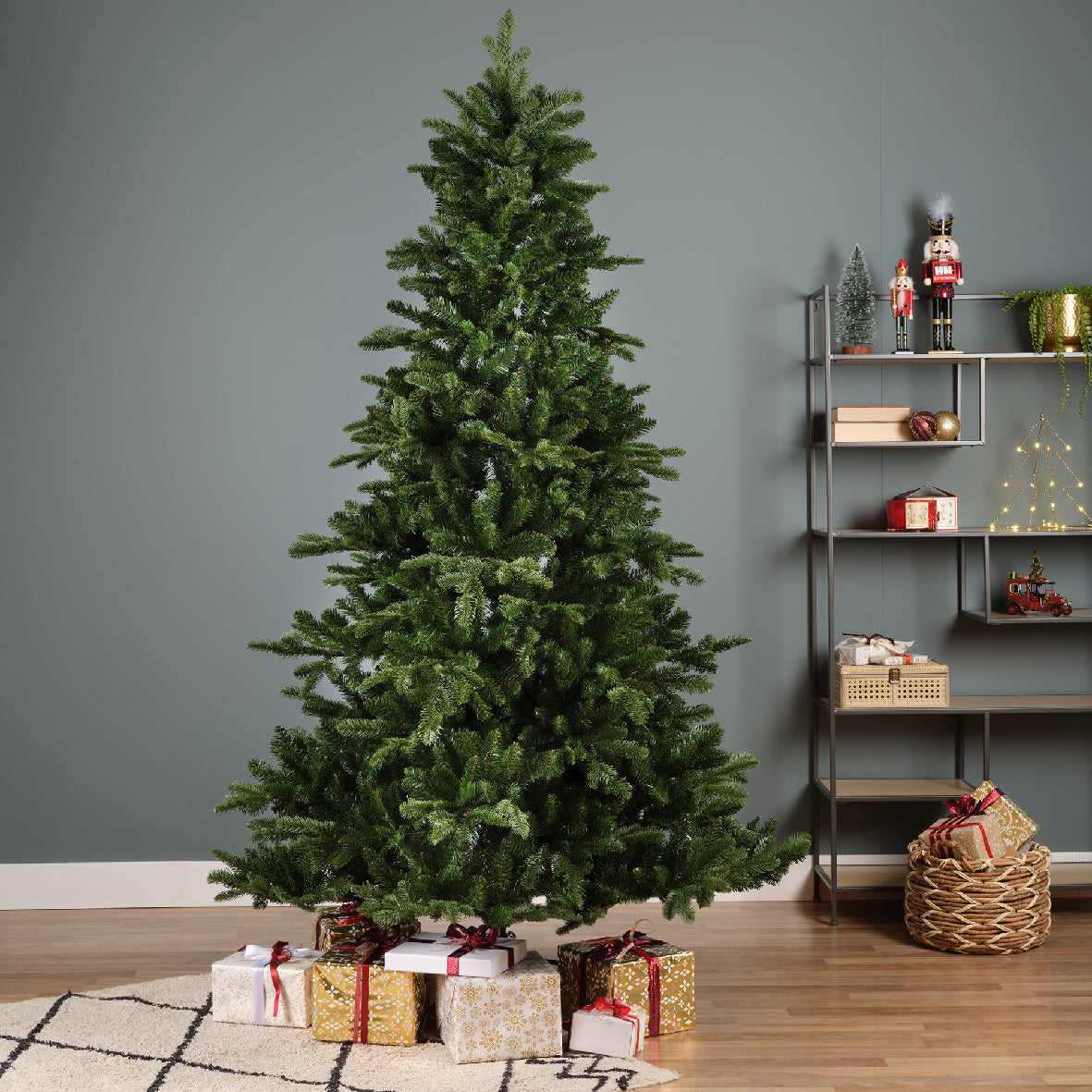 Noble Pine PREMIUM Christmas Tree