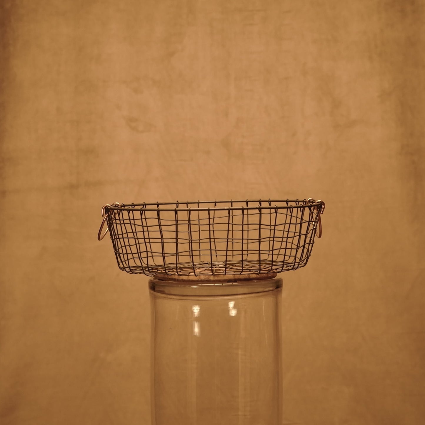 Cesta de Metal Estilo Industrial - Decoración y Almacenamiento