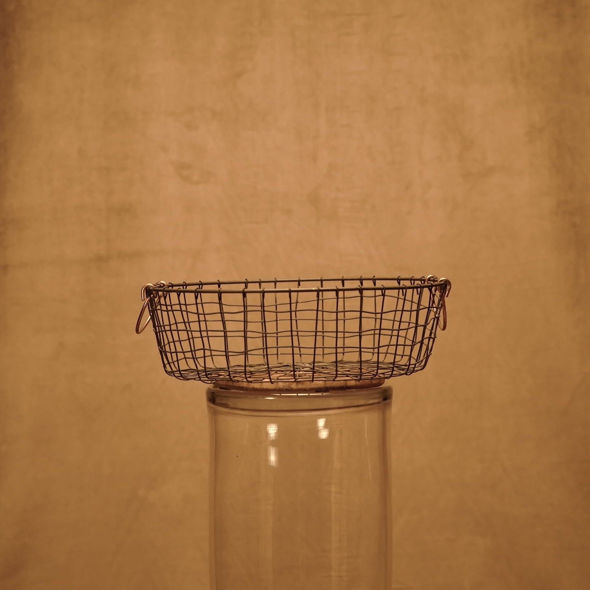Cesta de Metal Estilo Industrial - Decoración y Almacenamiento