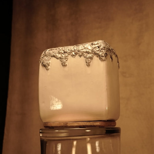 Jarrón de cerámica estilo orgánico blanco