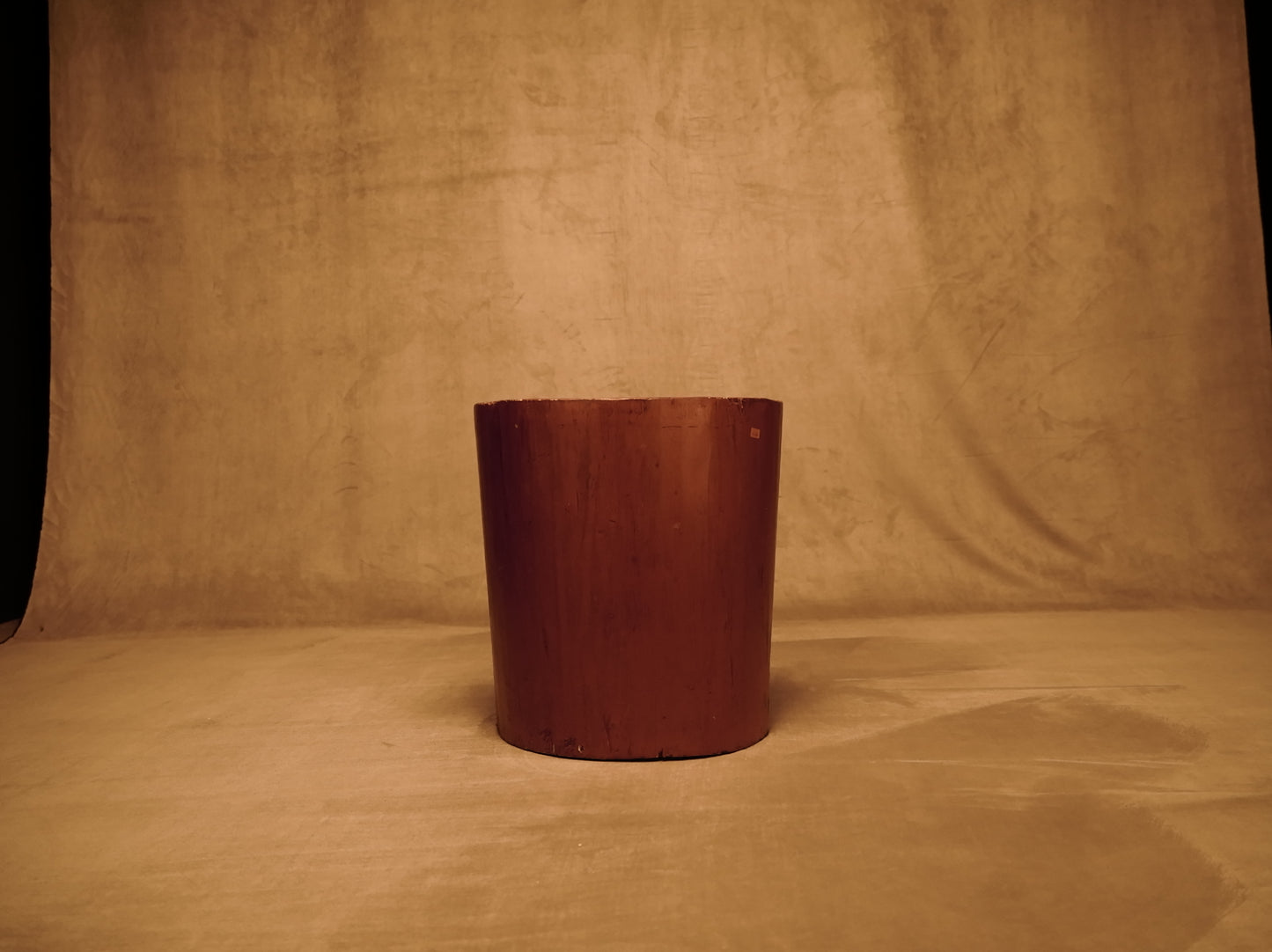 Maceta de madera naranja de finales del S.XX