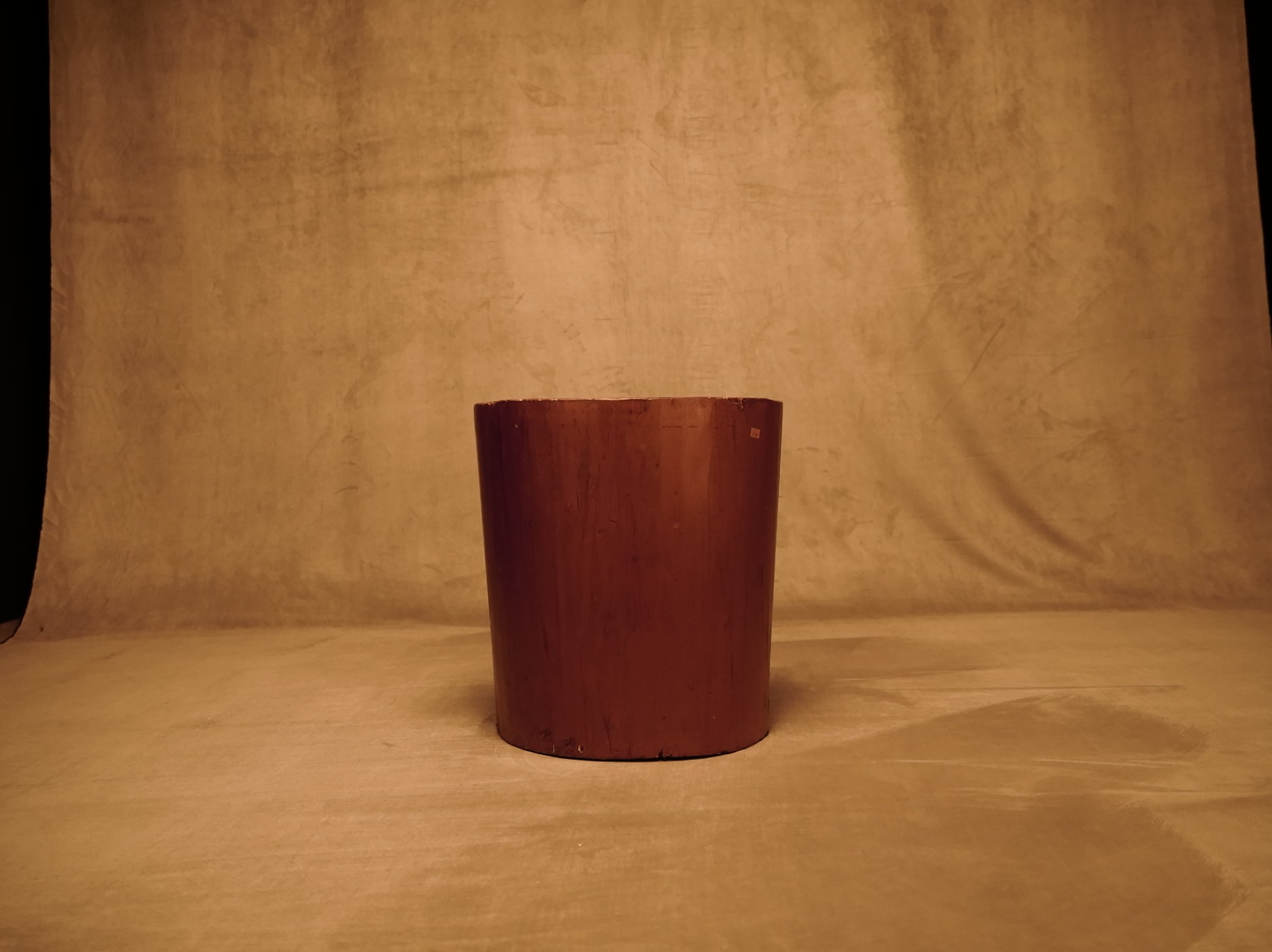 Maceta de madera naranja de finales del S.XX