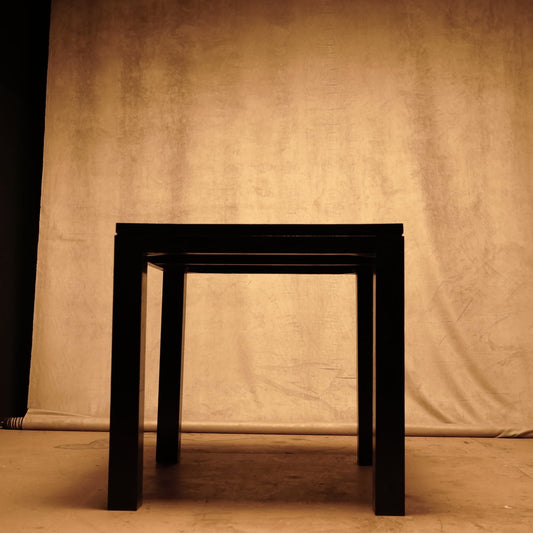Mesa de Teca negra estilo Japandi - 90x90 cm