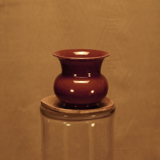 Thailändische Celadon-Rote Vase im Retro-Stil