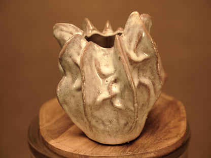 Pearl stoneware vase with organic shape