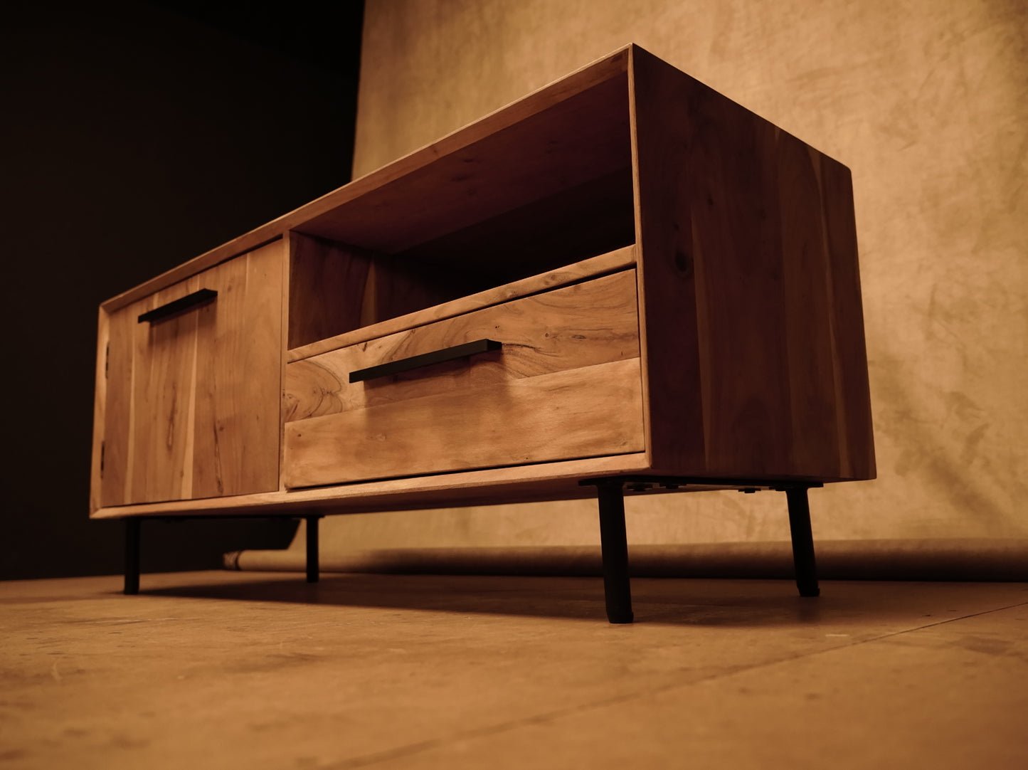 Mueble de Televisión en Madera de Acacia estilo escandinavo