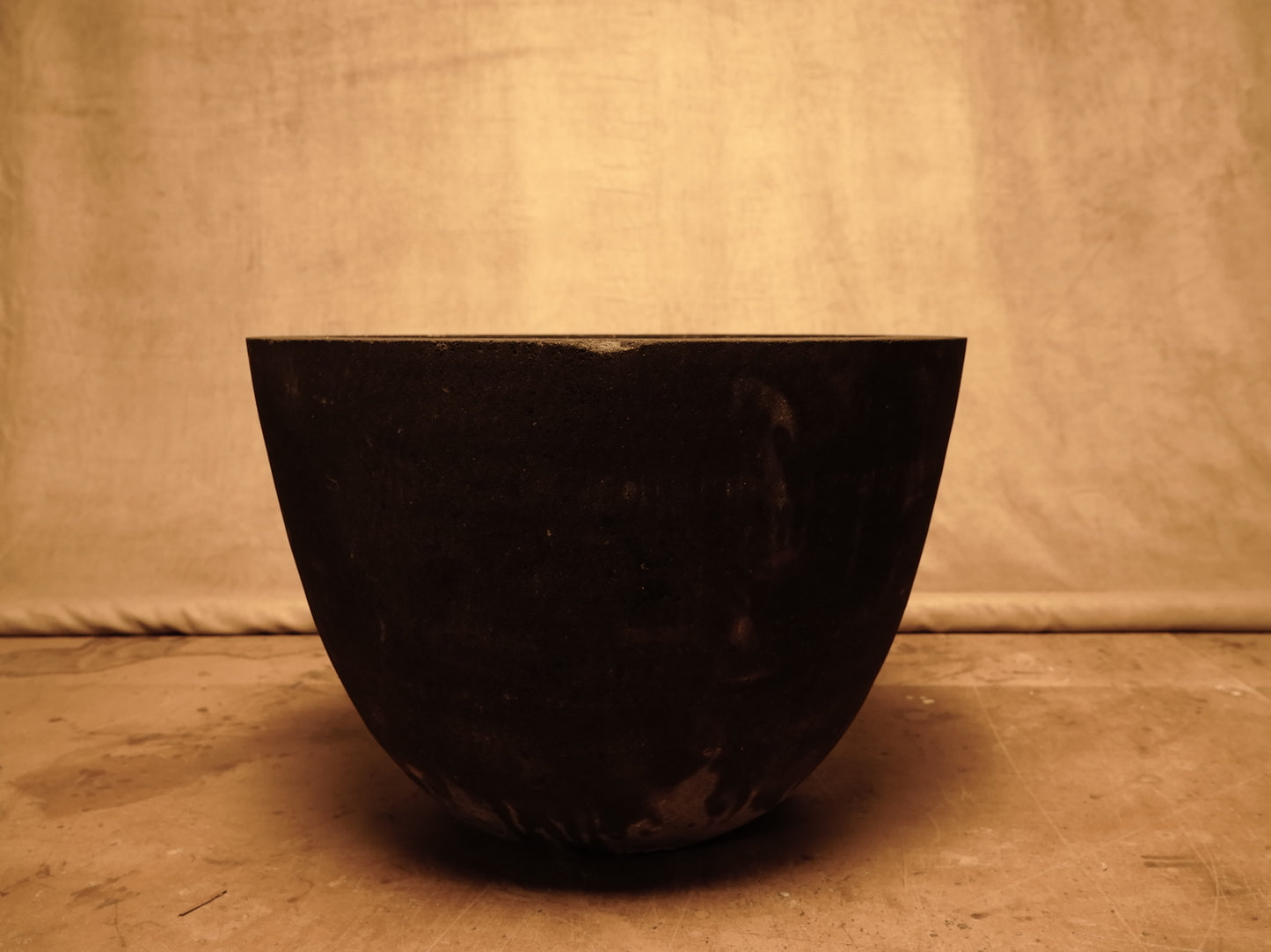 Volcanic Porous Stone Pot Ø70 cm, Ethnic Handcrafted Style