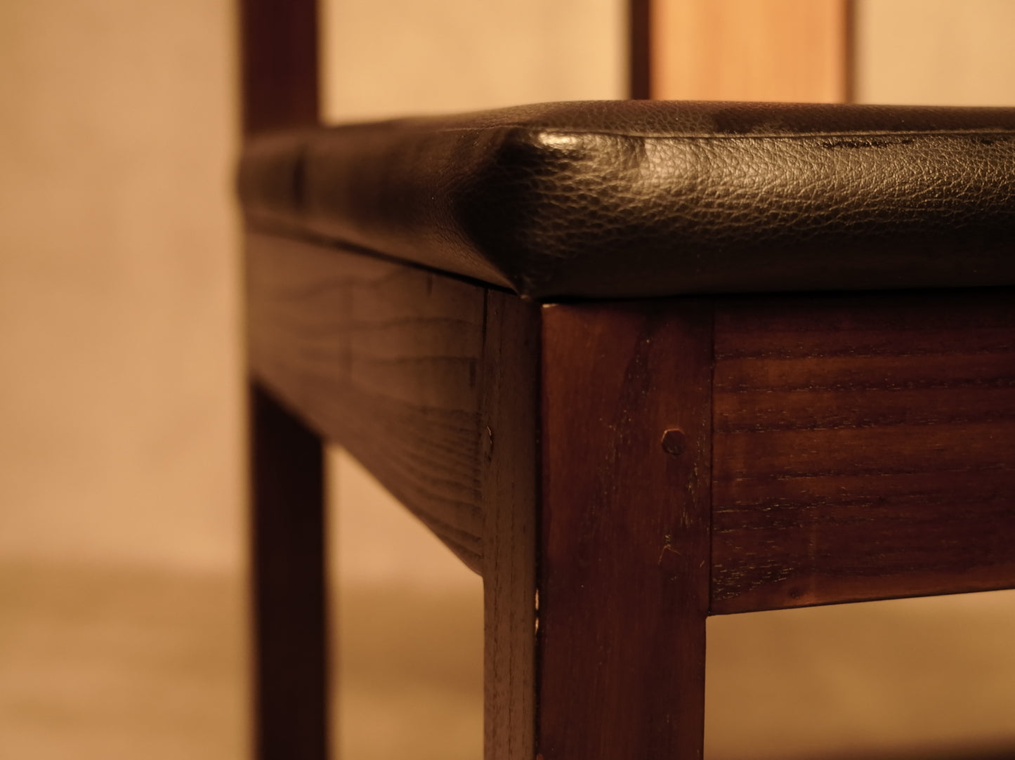 Retro Chair made of Wood, Leather and Bamboo - Vintage Style