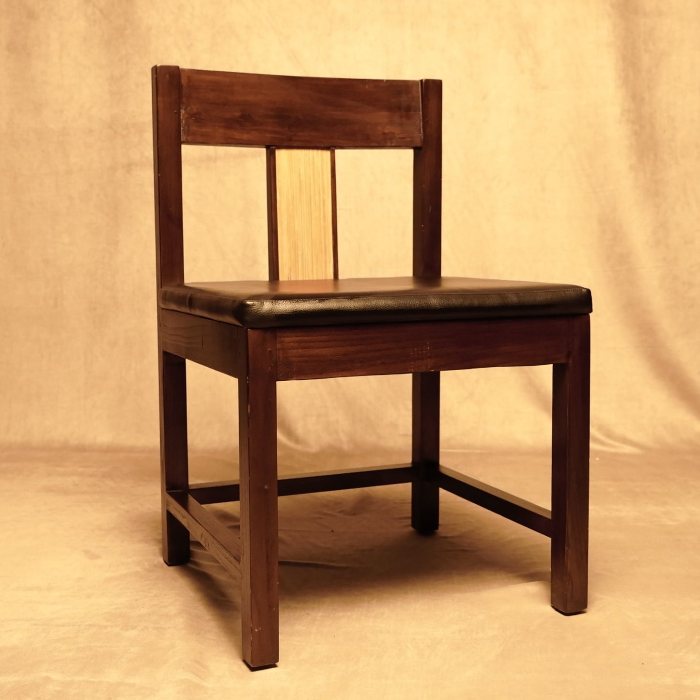 Retro Chair made of Wood, Leather and Bamboo - Vintage Style