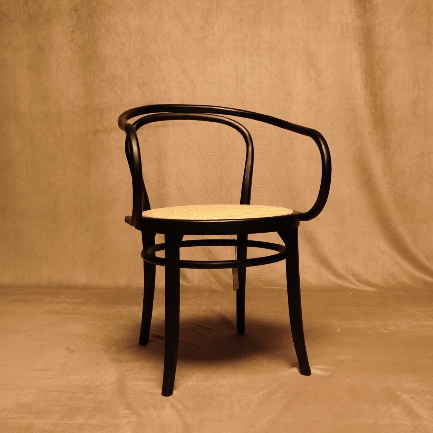 Silla Thonet de Madera de Olmo con Reposabrazos, Estilo Vintage