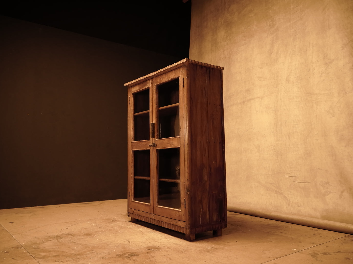 Retro Style Solid Teak Wood 2 Door Display Cabinet