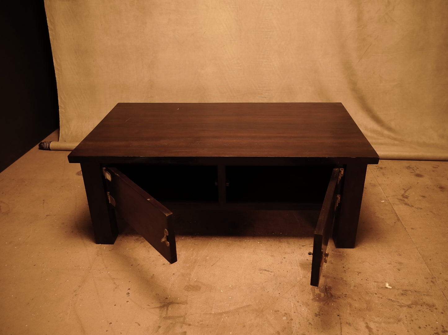 Mesa de centro de madera estilo náutico