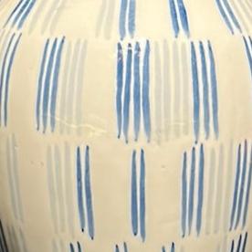 Weiße Celadon-Vase im Retro-Stil