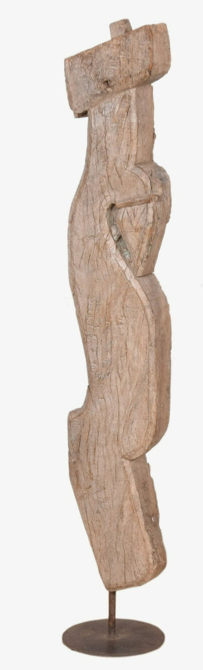 Figura decorativa de madera tallada núm. 12